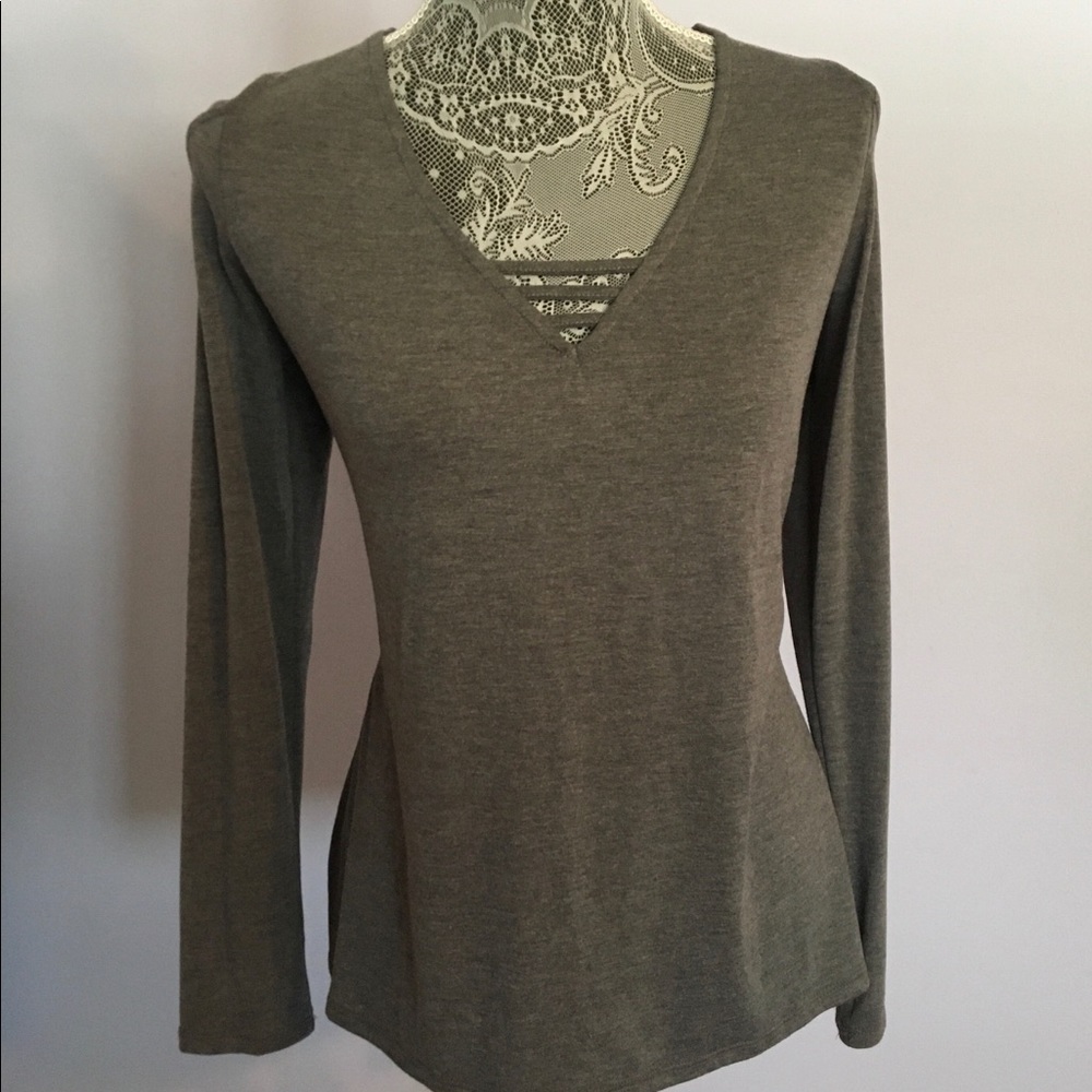 Rock & Republic Cold Shoulder Tee